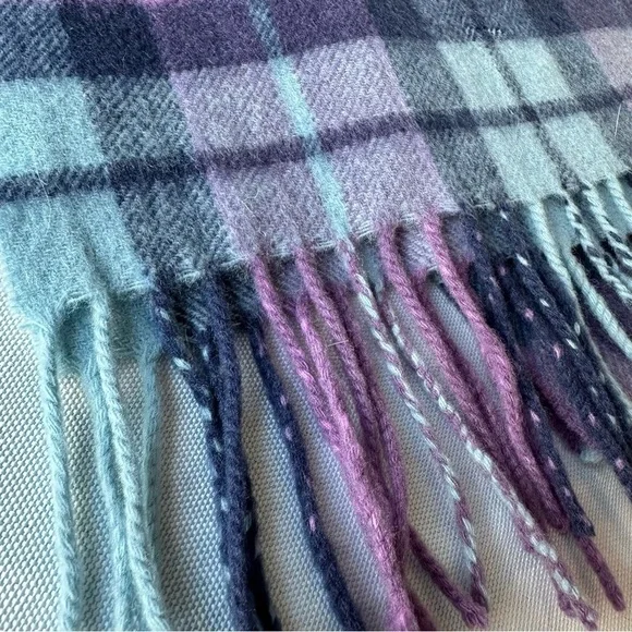 Lochmere 100% Cashmere Fringed Plaid Scarf in Purple and Blue - Picture 4 of 9